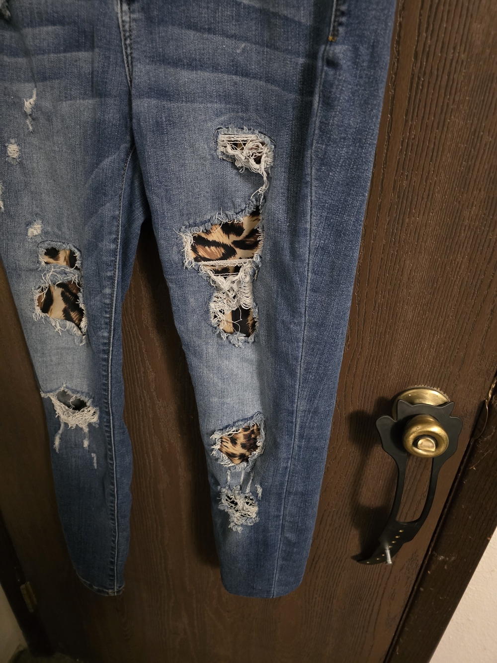 Judy Blue Blue Skinny Jeans with Leopard Patch Distressing - Picture 2 of 7